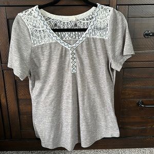 Gray short sleeve tee from Paper Crane